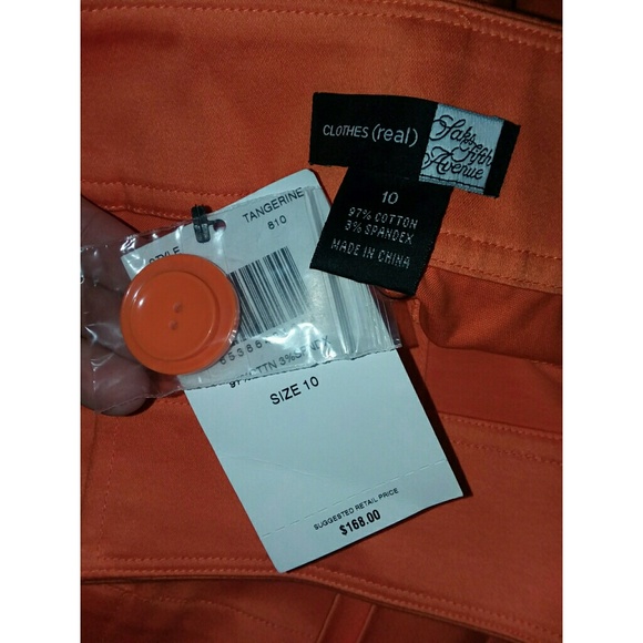 Saks button skirt - Picture 3 of 3